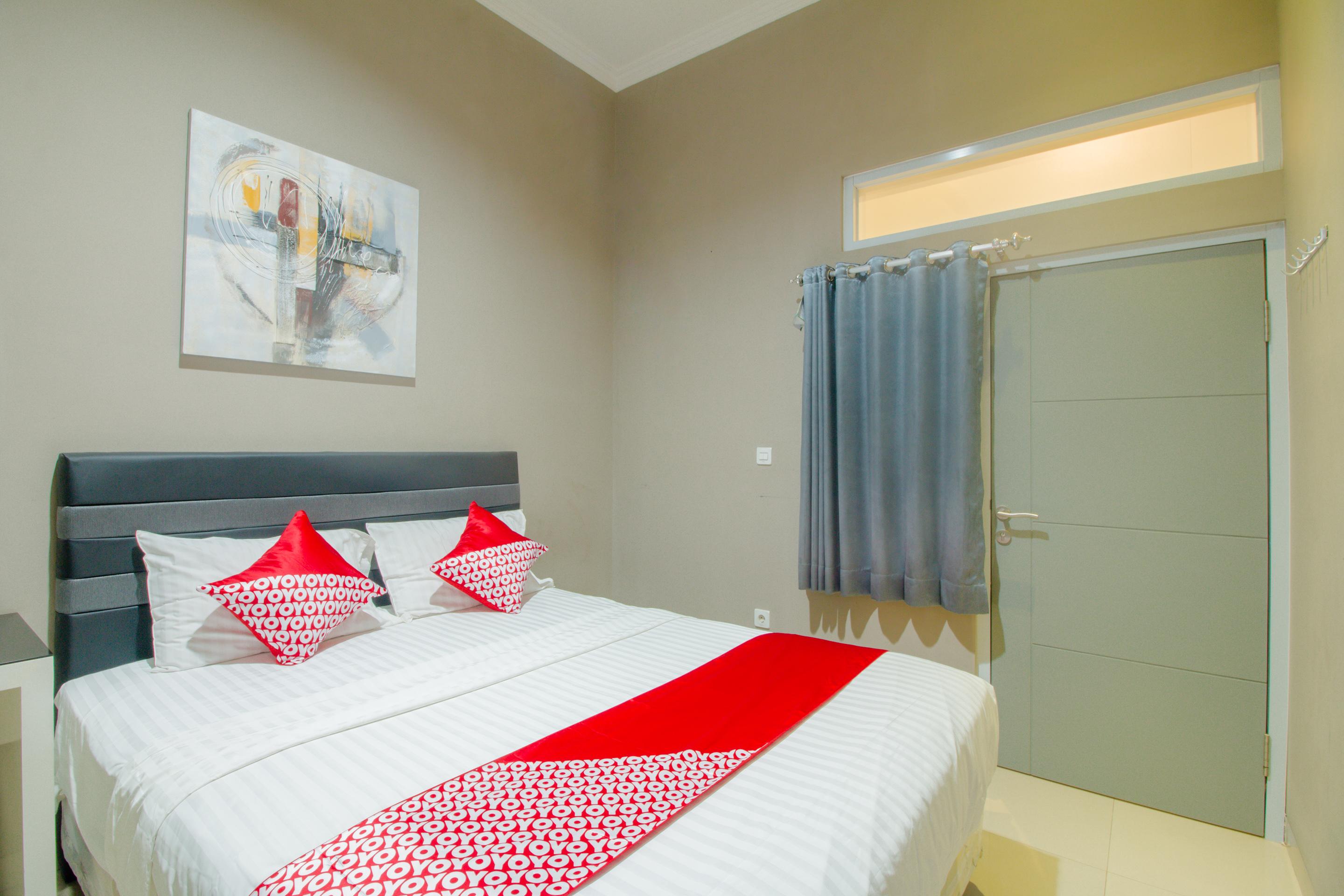 Hotel Oyo 871 Aira Costel Cianjur Exterior foto